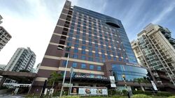 Roxy Square (D15), Retail #638971541